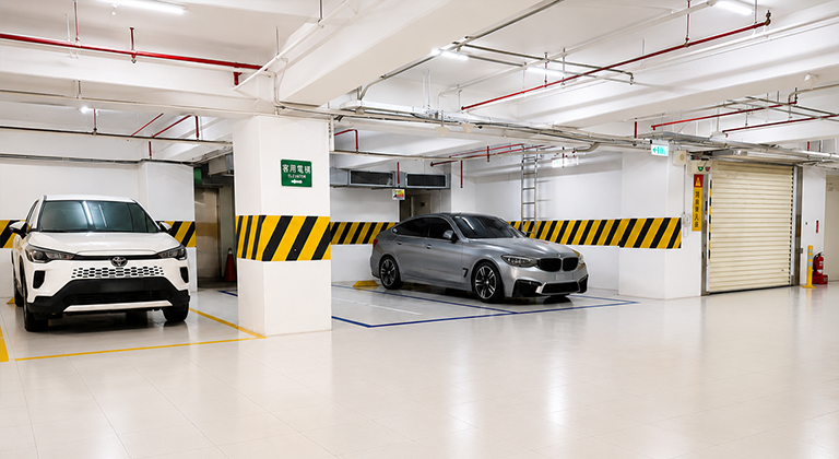 店介紹-設施停車場768X420